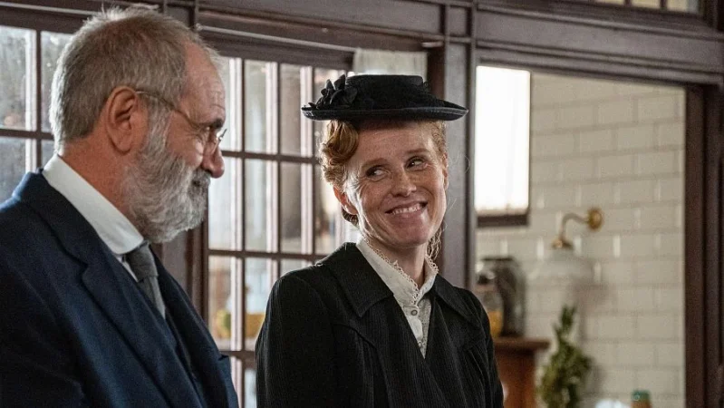 La Promesa Pia y Romulo Merca2.es