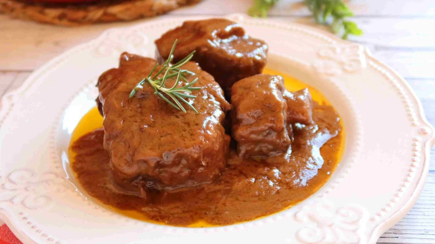 Receta de un irresistible ragut de añojo al vino tinto