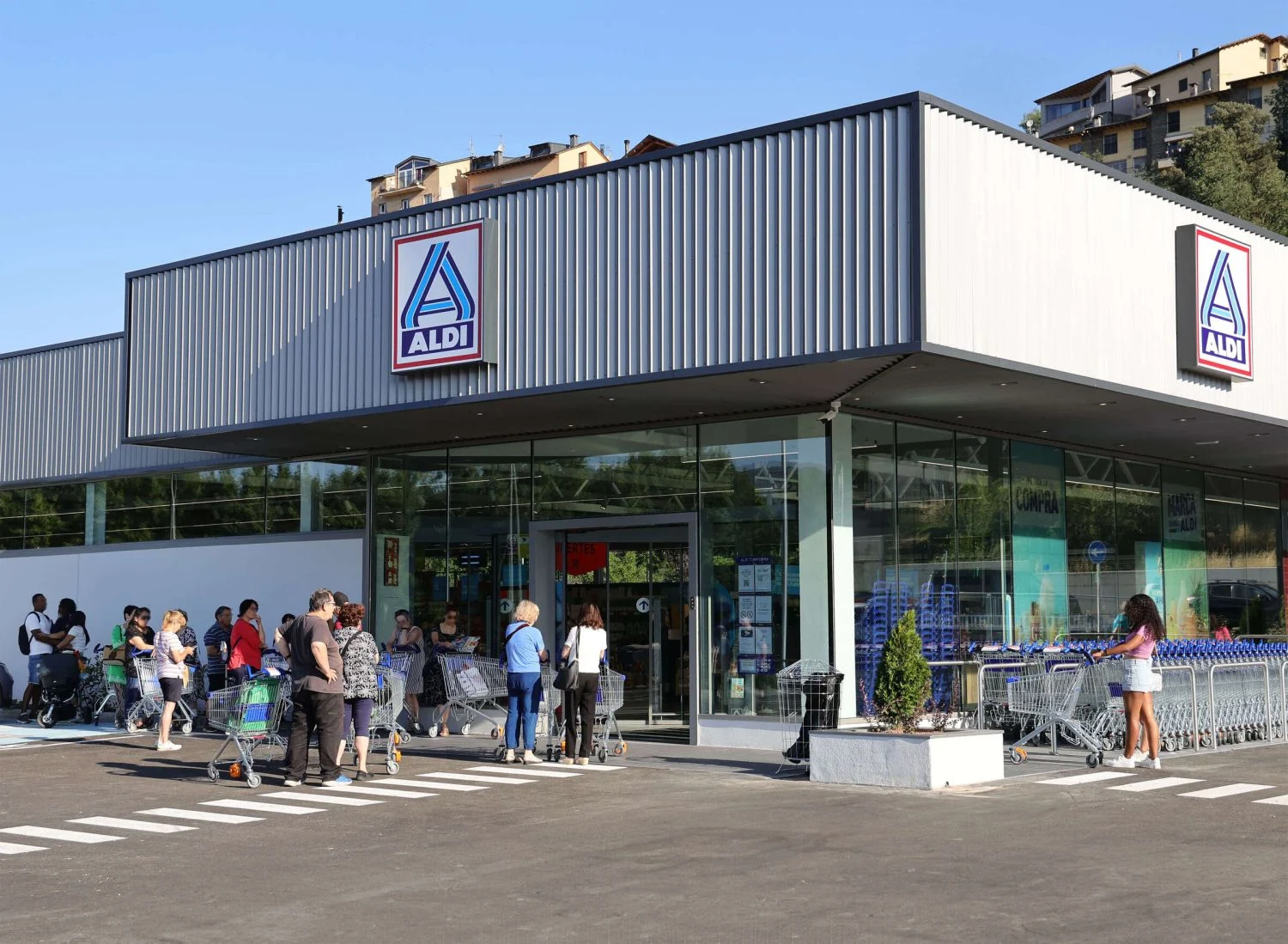 Aldi y Lidl impulsan el negocio en España con 90 nuevos locales