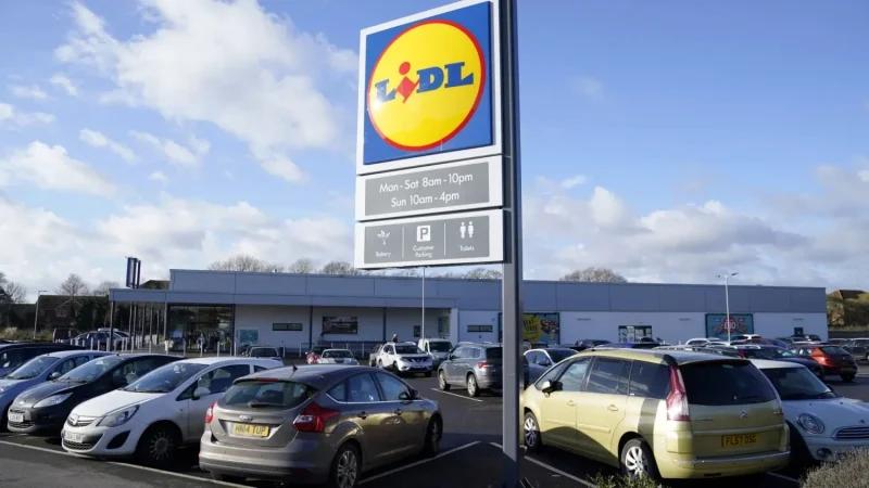Lidl ayuda a resolver los problemas habituales con la ropa con una máquina completa y práctica 1 Merca2.es Máquina Lidl