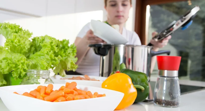 Eroski pone a la venta el producto de cocina indispensable para el invierno a precio de risa 21 Merca2.es Olla Eroski