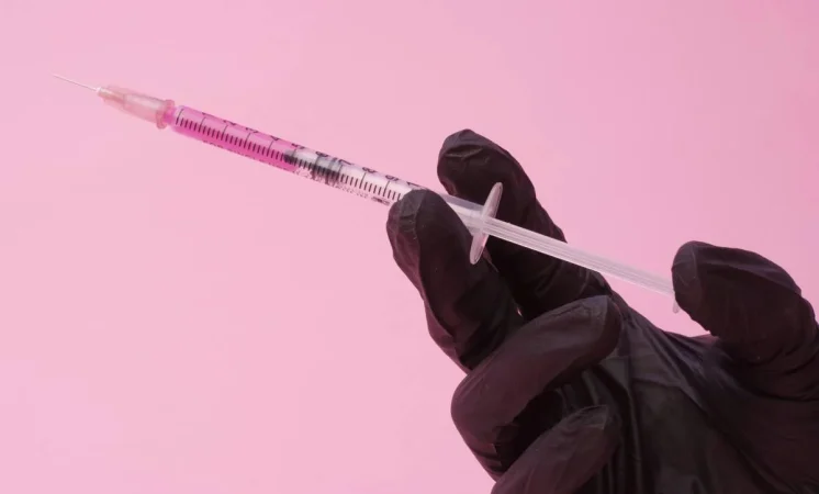 El secreto infalible de la enfermera para no marearse ante las agujas