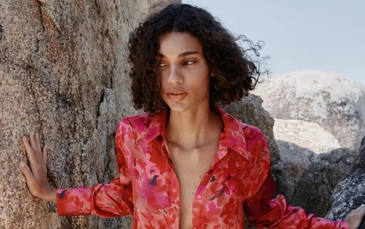 Zara acaba de sacar una impresionante colección de vestidos elegantes para cualquier graduación a precios más que asequibles 76 Merca2.es ¿Cómo transformar tu look de graduación en un outfit diario?