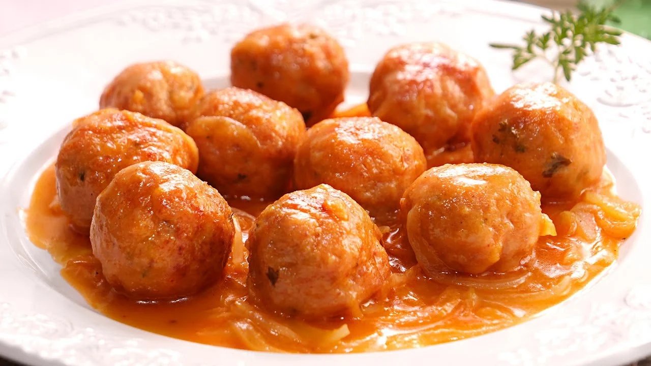 Si te gustan las albóndigas de lata, la OCU te aconseja que no compres estas