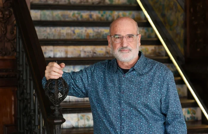 EuropaPress 5873086 escritor fernando aramburu posa europa press hotel letras abril 2024 madrid Merca2.es