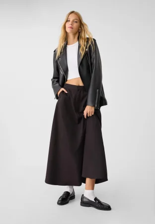 Falda fluida midi capa