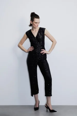 Mono de lentejuelas: el look de fiesta que te hará brillar