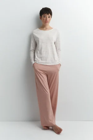 Con estos conjuntos de pijamas de Sfera estarás guapísima hasta durmiendo 18 Merca2.es Pijama rayas