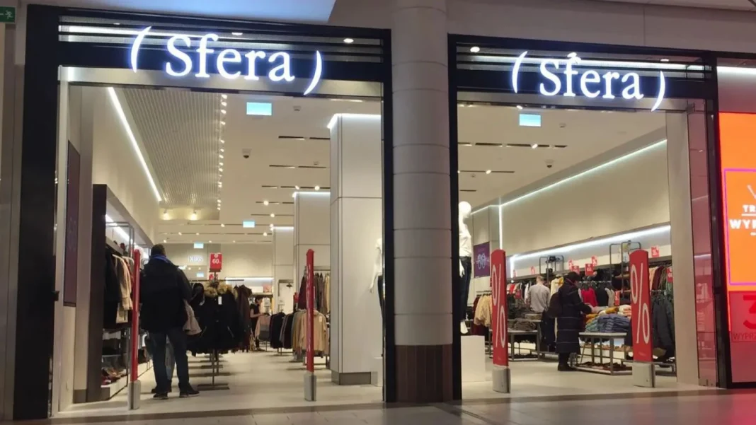 Si nunca sabes cómo combinar bien la ropa, esta chaqueta de Sfera encaja con todo