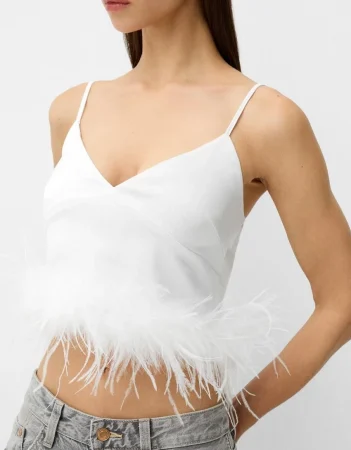Top cropped plumas