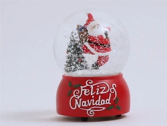 Descubre la gran variedad de artículos de decoración para esta Navidad de El Corte Inglés 8 Merca2.es bola papa Merca2.es