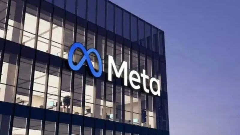 ¿Zuckerberg rompió su promesa?