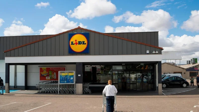 Lidl no tiene nada qué envidiarle a Amazon con esta brutal freidora de aire para la cocina 1 Merca2.es Lidl freír