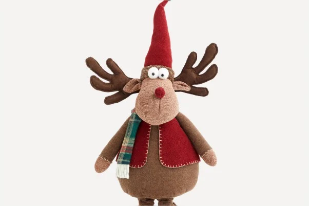 Descubre la gran variedad de artículos de decoración para esta Navidad de El Corte Inglés 3 Merca2.es reno Merca2.es