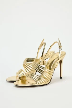 Poderosa y cómoda con las sandalias metalizadas de Zara tendencia para las fiestas 47 Merca2.es Deslumbra esta Navidad con las sandalias metalizadas de Zara: elegancia y confort en cada paso