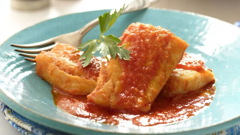 Tercer paso: incorporar los pimientos rojos y la pulpa de los pimientos secos