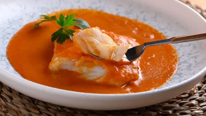 Cuarto paso: cocina el bacalao en una olla aparte