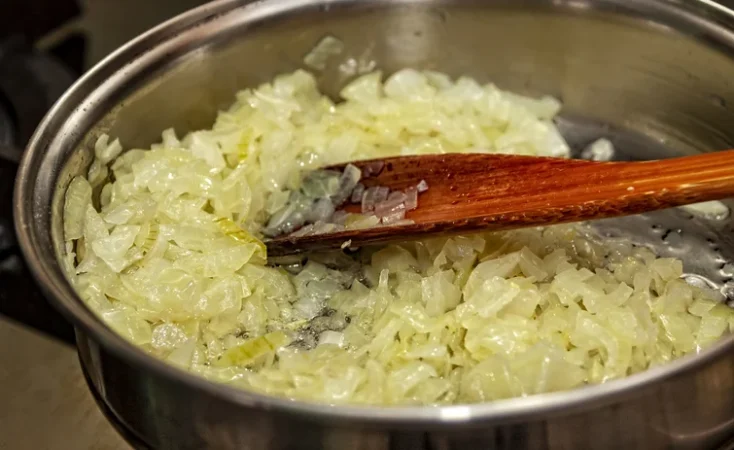 El sofrito tiene valor emocional y cultural en la gastronomía española