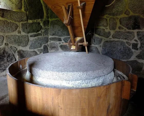 El pueblo a menos de una hora de Madrid donde disfrutar de un patrimonio cultural fuera de lo común 56 Merca2.es El Molino de papel de los Batanes, considerado la cuna del Quijote