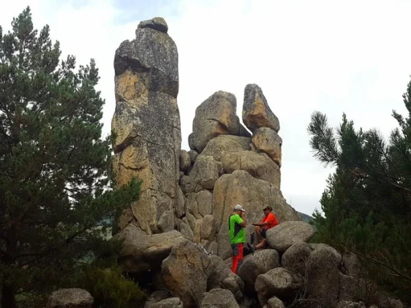 El pueblo a menos de una hora de Madrid donde disfrutar de un patrimonio cultural fuera de lo común 59 Merca2.es Rutas naturales y senderismo