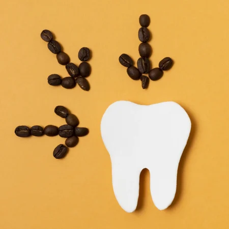 El truco definitivo para que el café no te manche los dientes 83 Merca2.es La solución definitiva para prevenir las manchas de café