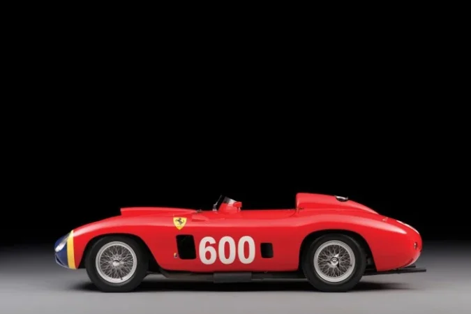Ferrari 290 MM by Scaglietti 1956 05 700x467 1 Merca2.es