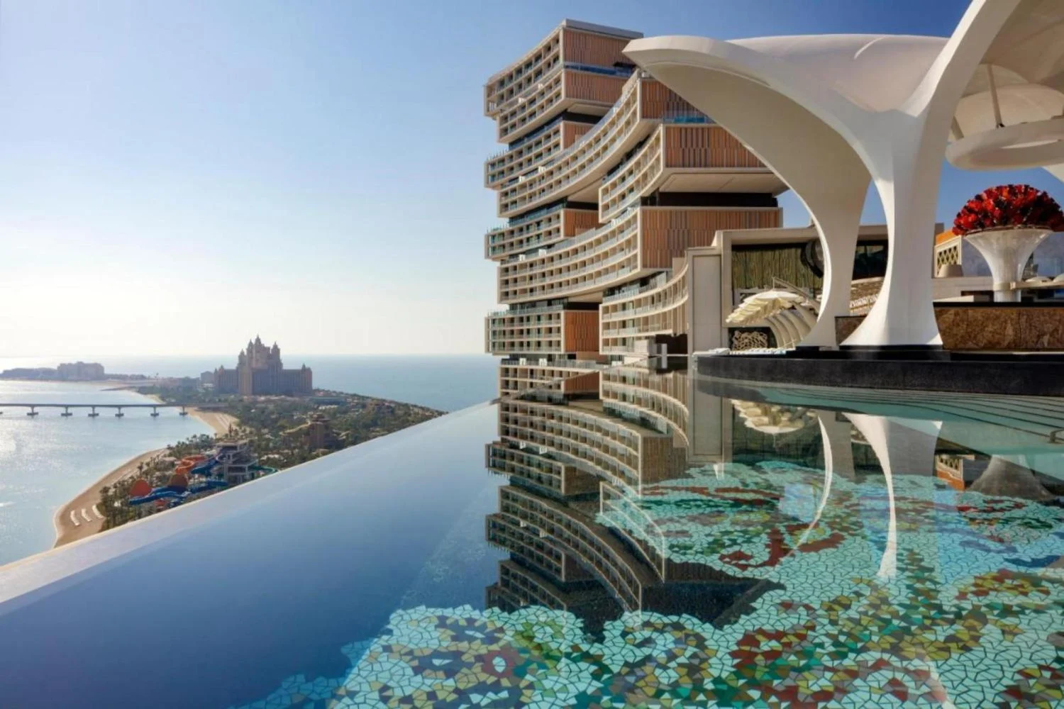 El Hotel Atlantis The Royal conquista el lujo internacional y se alza como líder supremo 1 Merca2.es La obra maestra arquitectónica que redefine el lujo contemporáneo
