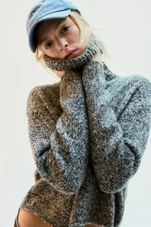 Jersey cuello alto de Pull&Bear