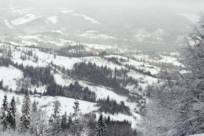 Alerta naranja en al menos 12 comunidades: España tiembla bajo cero este fin de semana 1 Merca2.es La nieve invade Espana en estos lugares vamos a llegar a mas de 1 metro 11 Merca2.es