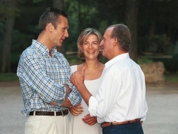 ¿Un paralelismo con el emérito Juan Carlos I?