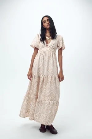 VESTIDO MIDI BORDADOS