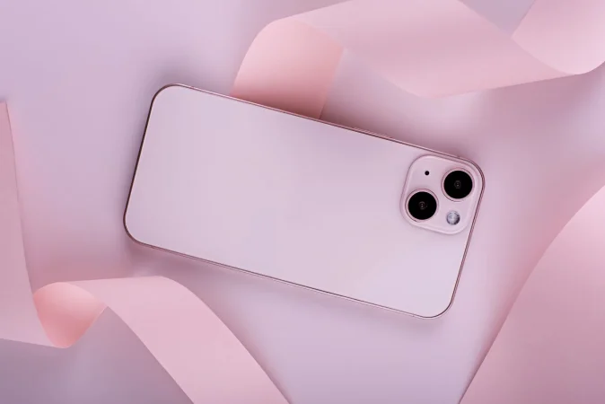 elegant smartphone composition Merca2.es