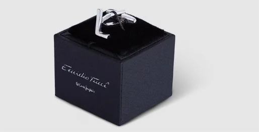 Guess, Michael Michael Kors y más: accesorios de mejores marcas con descuentazo en El Corte Inglés 6 Merca2.es gemelo Merca2.es