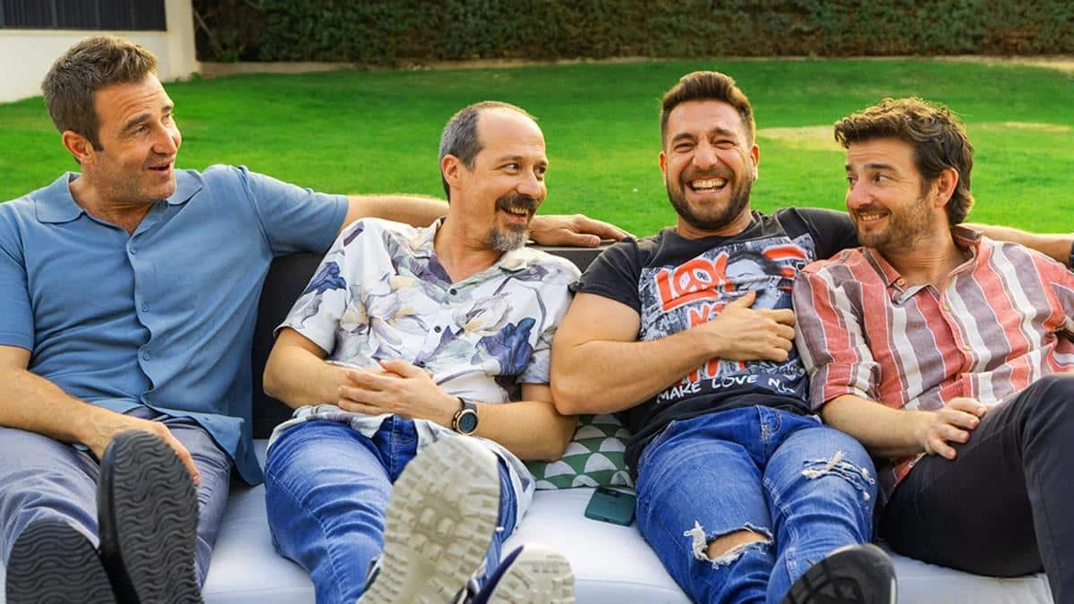 Netflix tiene la comedia española que nadie esperaba y ya superó a “El juego del calamar 2” 2 Merca2.es ¿Quiénes son los responsables detrás de este éxito de humor de Netflix España?