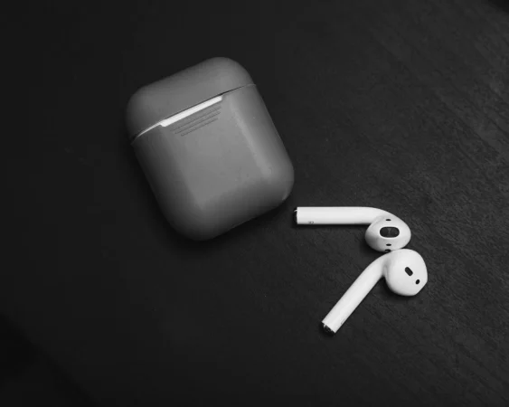 AirPods de Apple: la función que cambiará tu vida para siempre 20 Merca2.es AirPods: Un doble toque que abre un mundo de idiomas