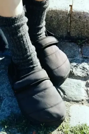 Los 5 mejores zapatos planos de Zara para elevar los looks básicos del invierno 7 Merca2.es Zara zueco