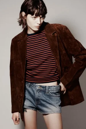 La blazer de ante de Zara que mejora cualquier look será tu nueva obsesión 17 Merca2.es BLAZER PIEL ANTE