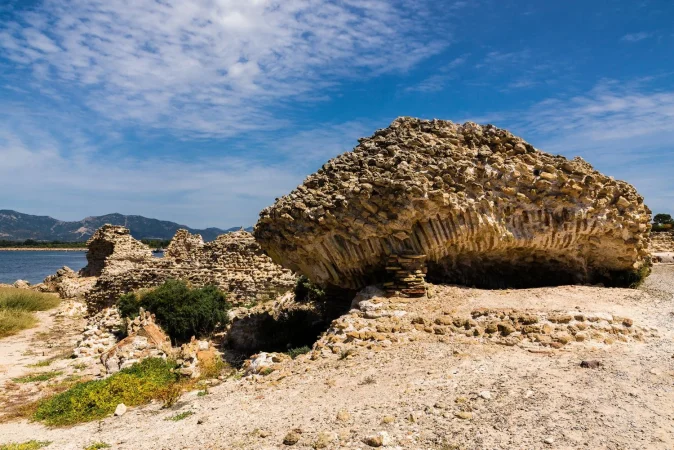 Bocairent y el impresionante legado que ha dejado excavado en las rocas