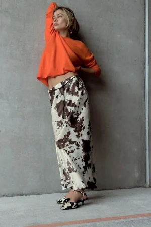 FALDA MIDI SATINADA ESTAMPADO ANIMAL