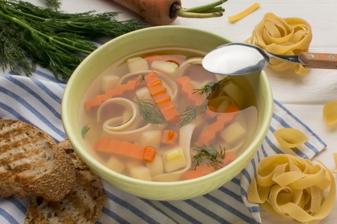 Receta fácil y sana de sopa jardinera de pollo 92 Merca2.es Recomendaciones para una sopa jardinera ideal