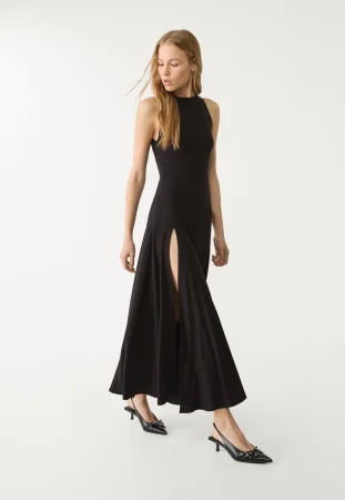 Este vestido de Stradivarius es todo lo que necesitas para tu próxima cita 33 Merca2.es Vestido midi fluido abertura