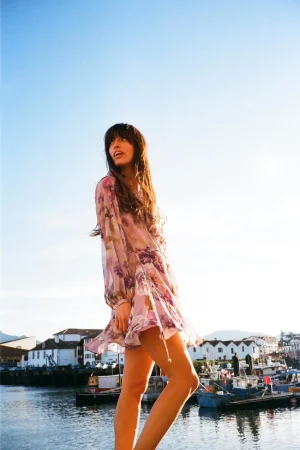 VESTIDO MINI VOLANTES ESTAMPADO FLORAL