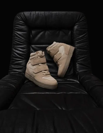 Zapatillas abotinadas cuña interior