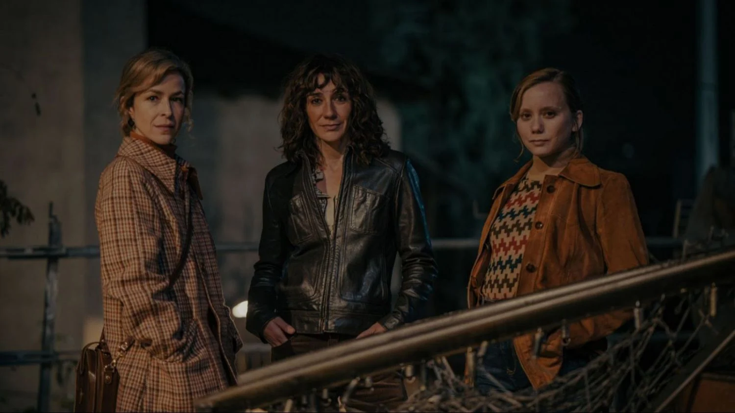 La 1 apuesta fuerte: la serie policial que cambia la historia de la Transición Española 2 Merca2.es ¿Quines serán las estrellas que intentar limpiar las calles de Vallescas?