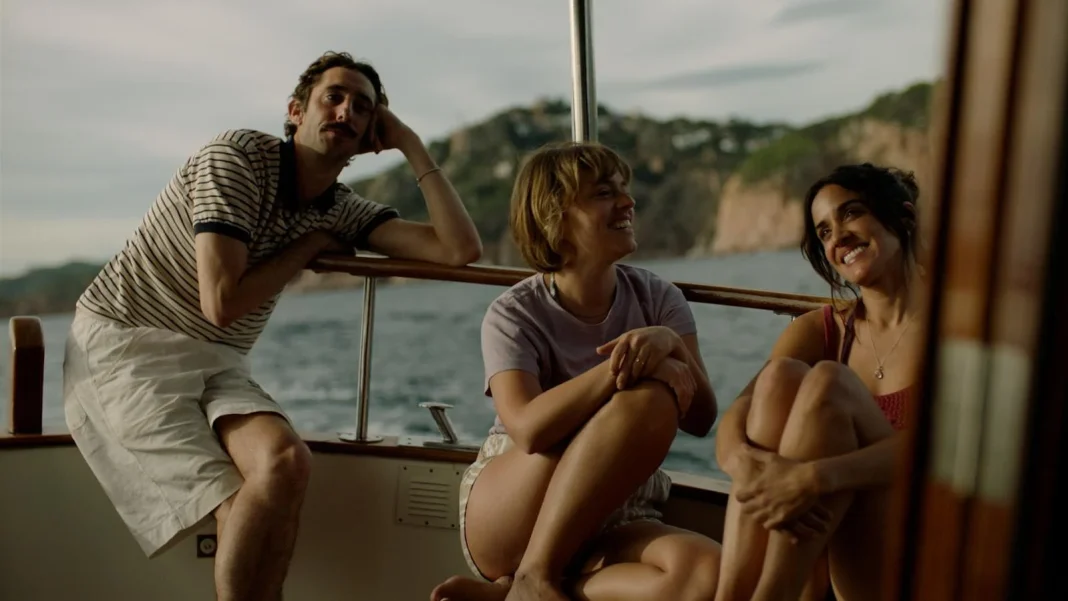 David y Julia: los hijos de Montse, los cuales llevan varios años esquivando las influencias de su madre