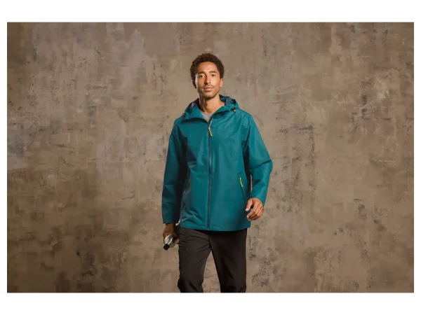 La lluvia te va a acabar gustando con la oferta de El Corte Inglés en la chaqueta Barbour impermeable 22 Merca2.es No busques más en Decathlon, las mejores chaquetas de 'trekking' están en Lidl