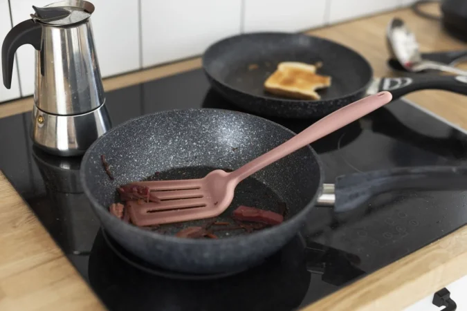 high angle dirty pans stove Merca2.es