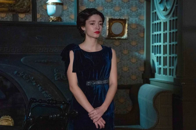 TENSIÓN AMOROSA Y VISITA INESPERADA