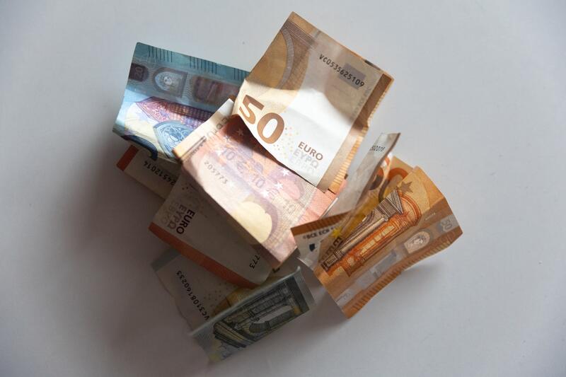 El Tesoro espera colocar este jueves hasta 7.250 millones en la primera subasta de abril