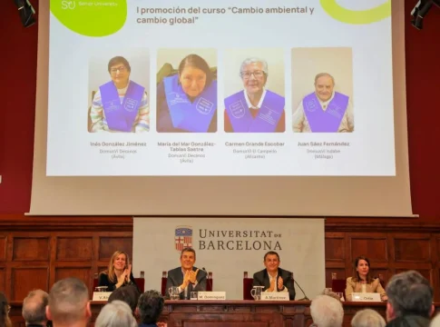 A1-1411503113-1 personas mayores